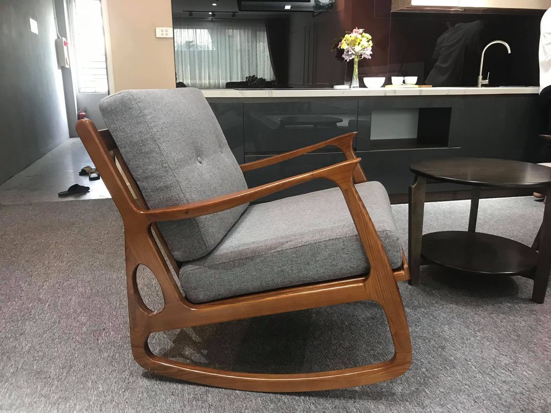 Ghế bập bênh - chiếc ghế độc đáo cho không gian hiện đại